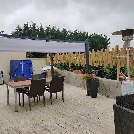 Holiday home Maison Face A L'ile Des Ebihens *